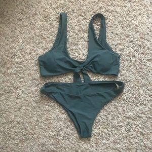 Women’s Small bikini set.